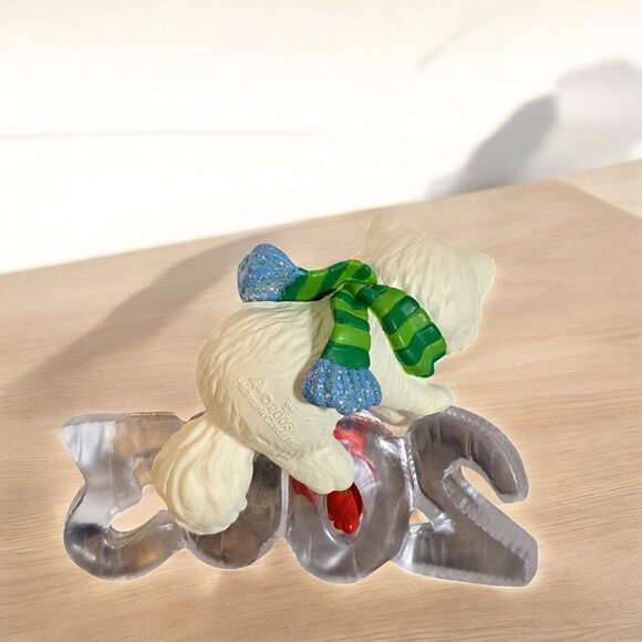 Hallmark Keepsake Christmas Ornament, 2003 Cool Decade Arctic Fox, NIB 4th - Picture 8 of 8